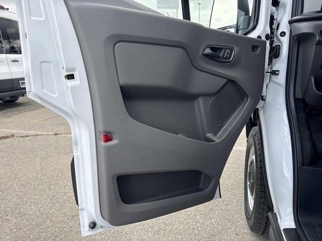 New 2026 Ford Transit 250 148 Medium Roof w/ Load Area Protection Package image 17