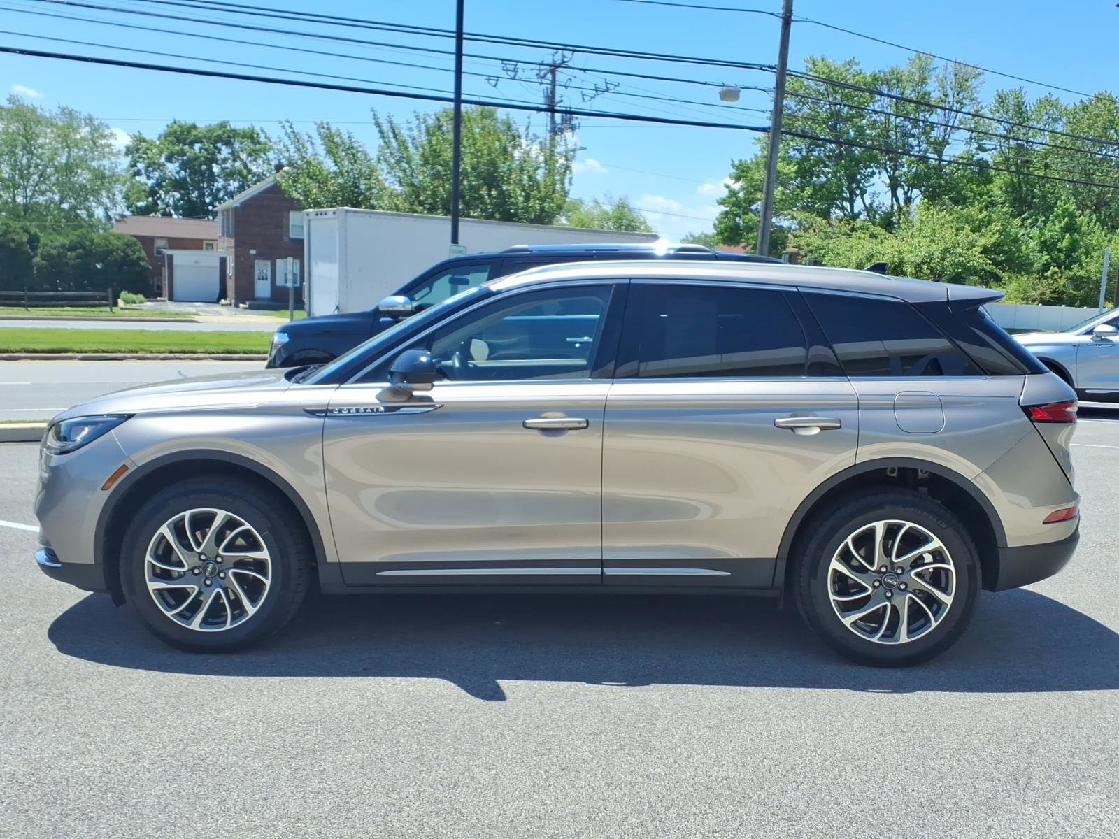Certified 2020 Lincoln Corsair AWD w/ Equipment Group 101A image 7