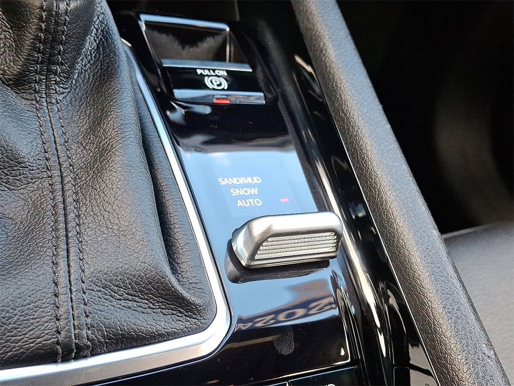 Used 2024 Jeep Compass Latitude w/ Convenience Group image 23