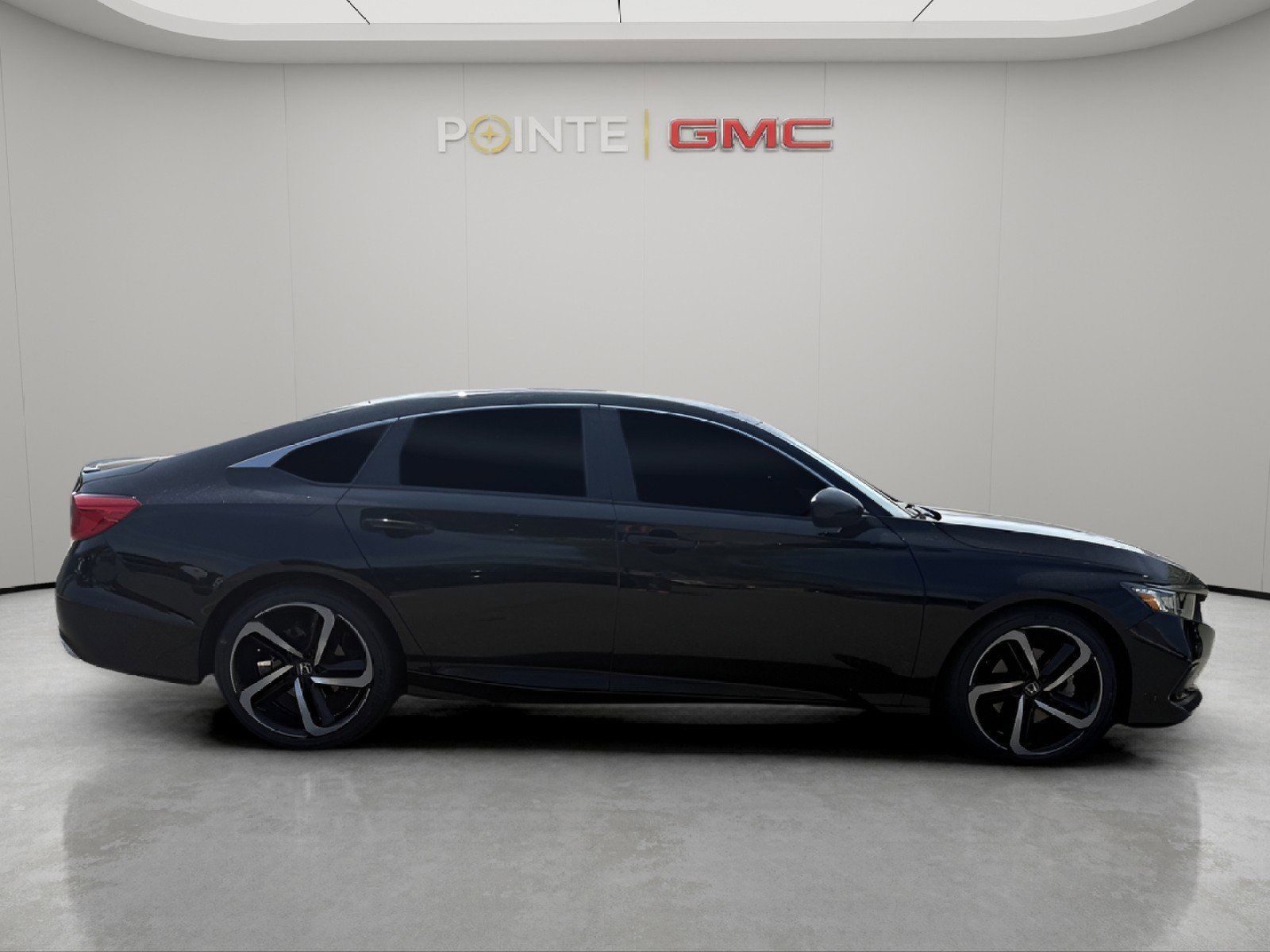 Used 2022 Honda Accord Sport image 3