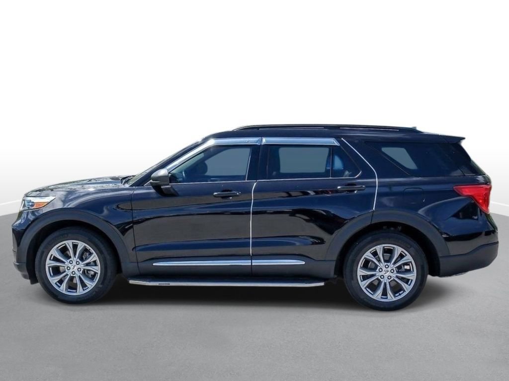 Used 2020 Ford Explorer XLT w/ Equipment Group 202A AWD/4WD image 5