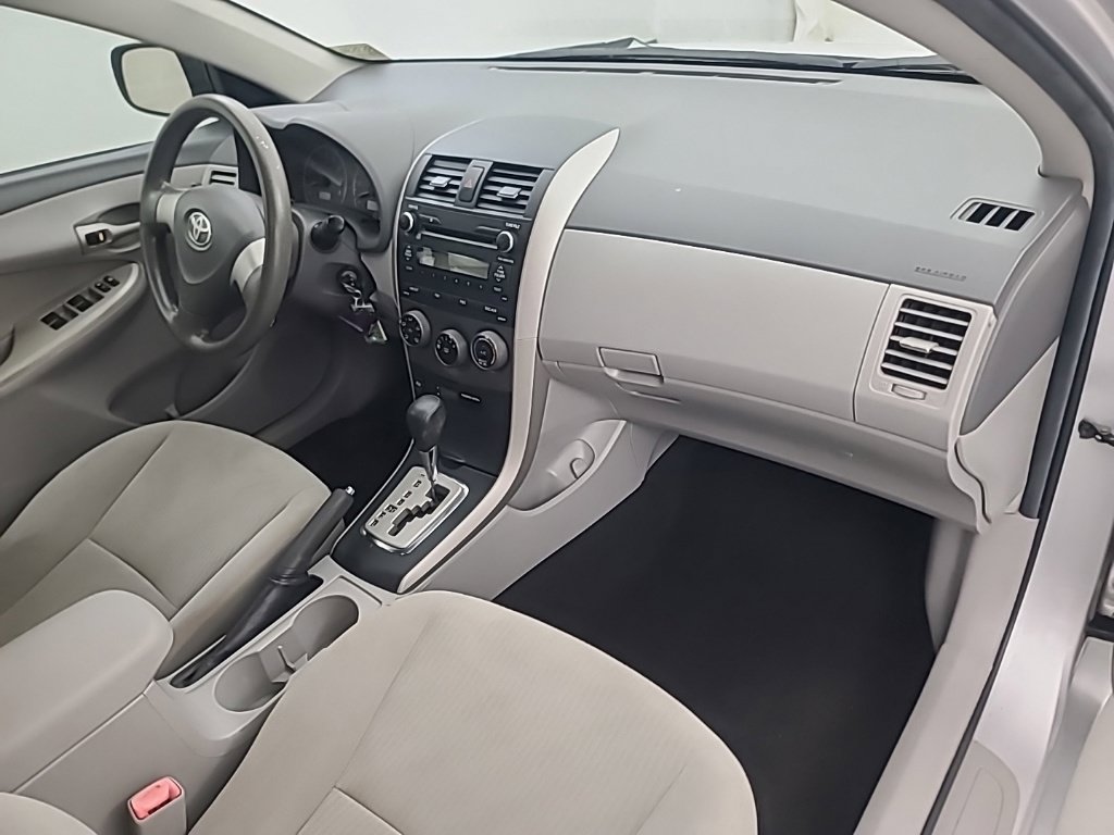 Used 2010 Toyota Corolla LE FWD image 13