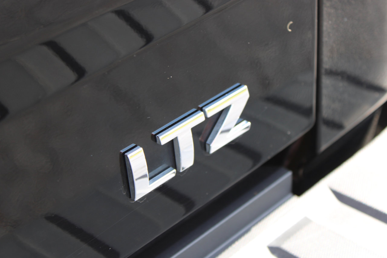 Used 2018 Chevrolet Silverado 1500 LTZ Z71 w/ LTZ Plus Package image 7