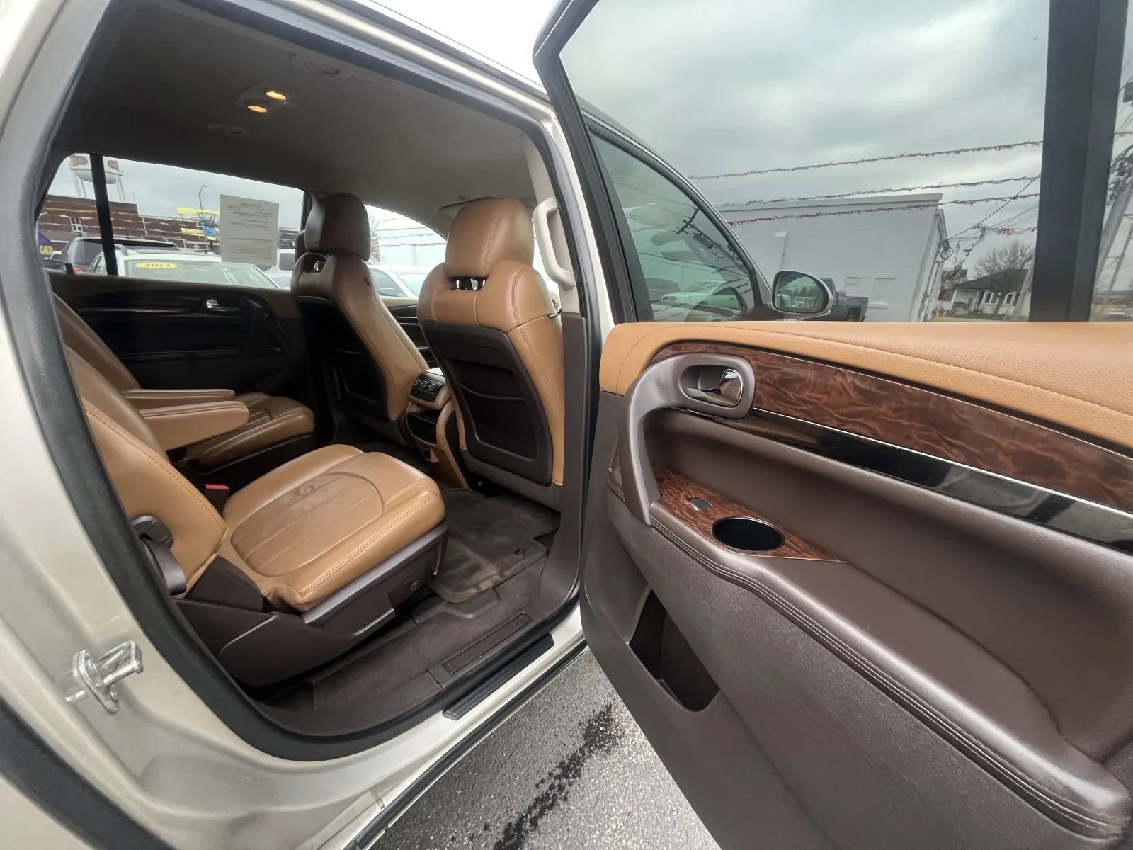 Used 2015 Buick Enclave Leather image 19