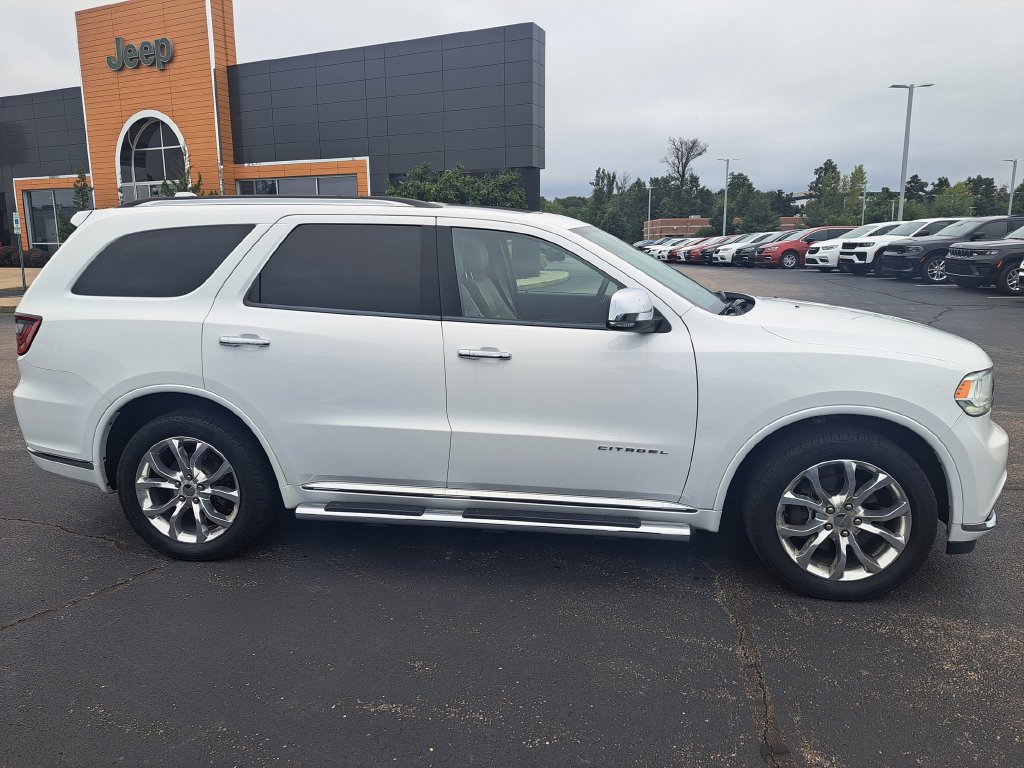 Used 2016 Dodge Durango Citadel w/ Premium Entertainment Group AWD/4WD image 2