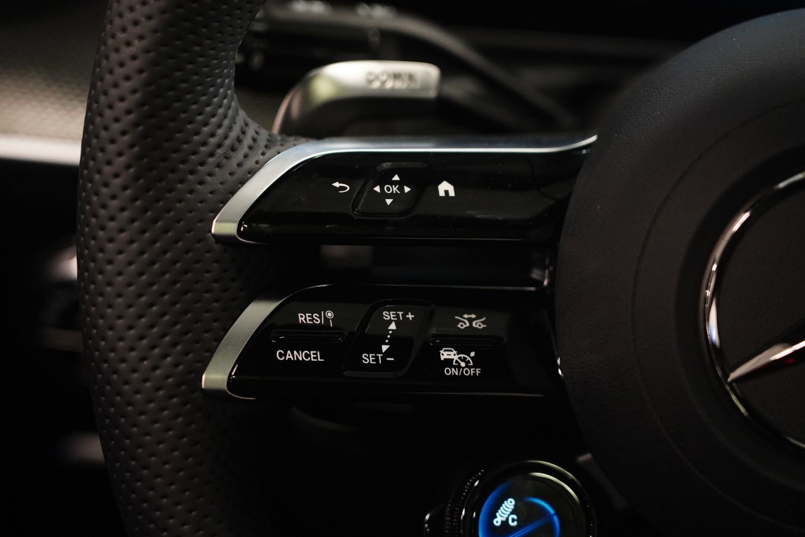 New 2026 Mercedes-Benz C 43 AMG 4MATIC Sedan image 19