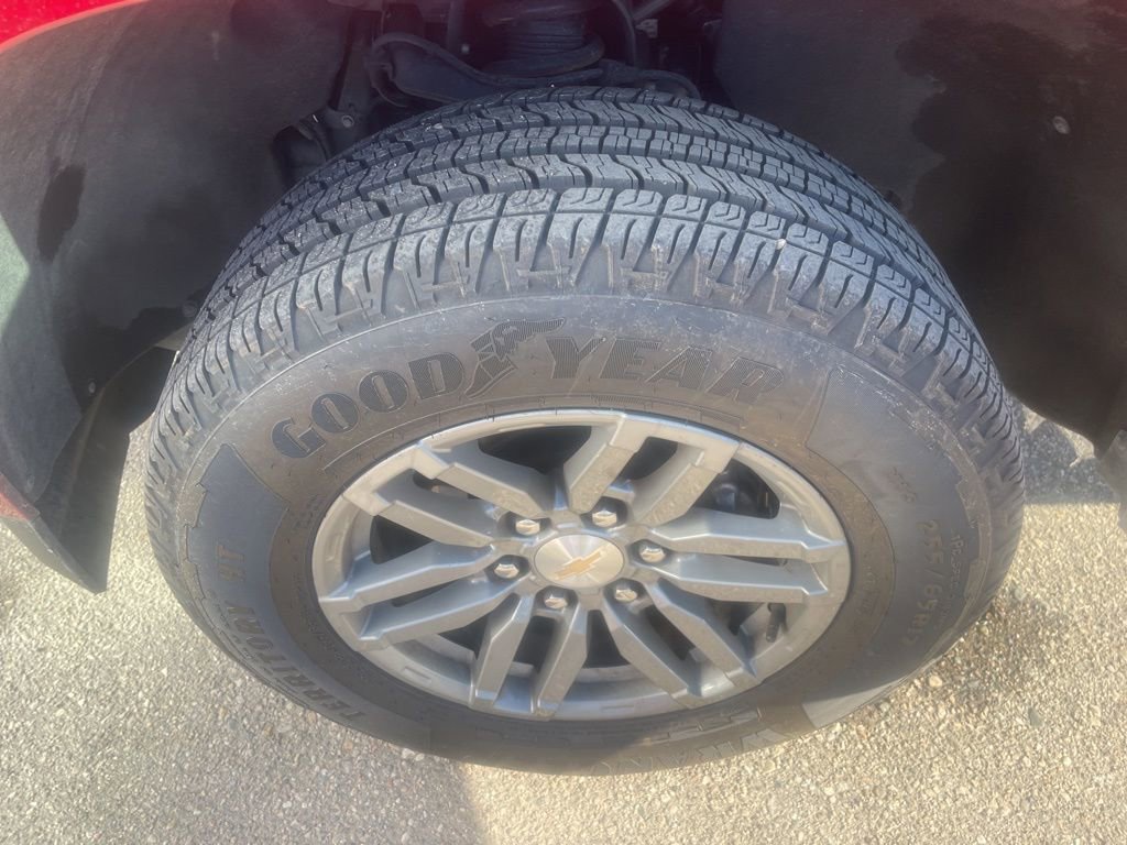 Used 2024 Chevrolet Colorado LT w/ LT Convenience Package III image 25