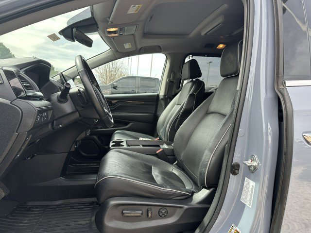 Used 2023 Honda Odyssey Elite image 11