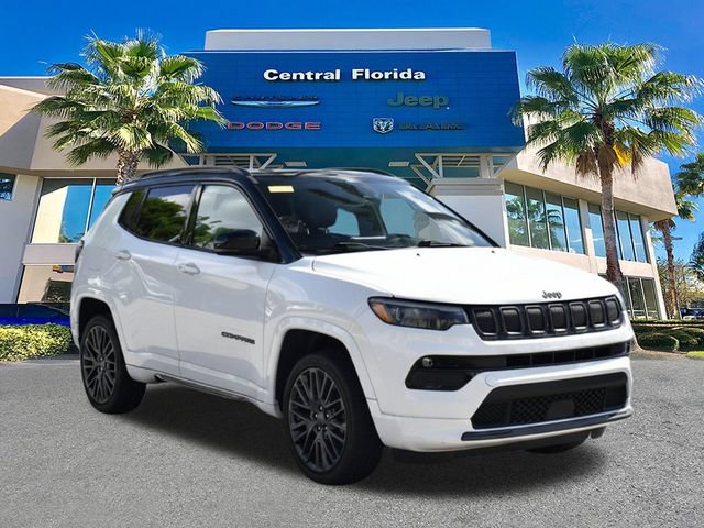 Used 2022 Jeep Compass High Altitude AWD/4WD image 3