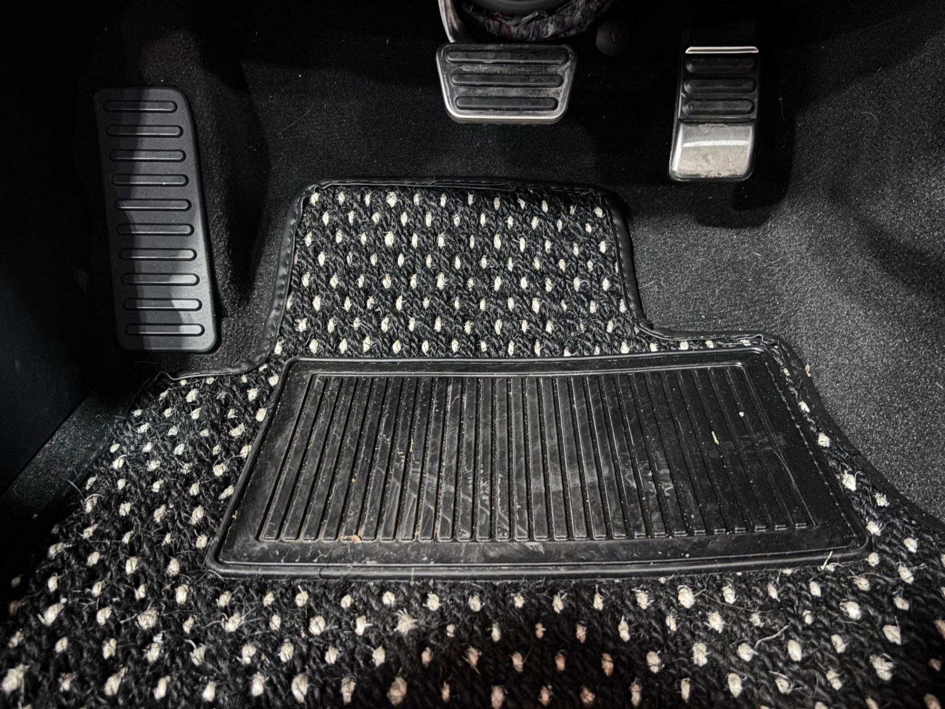 Used 2022 Ford Mustang Shelby GT500 w/ Technology Package image 33