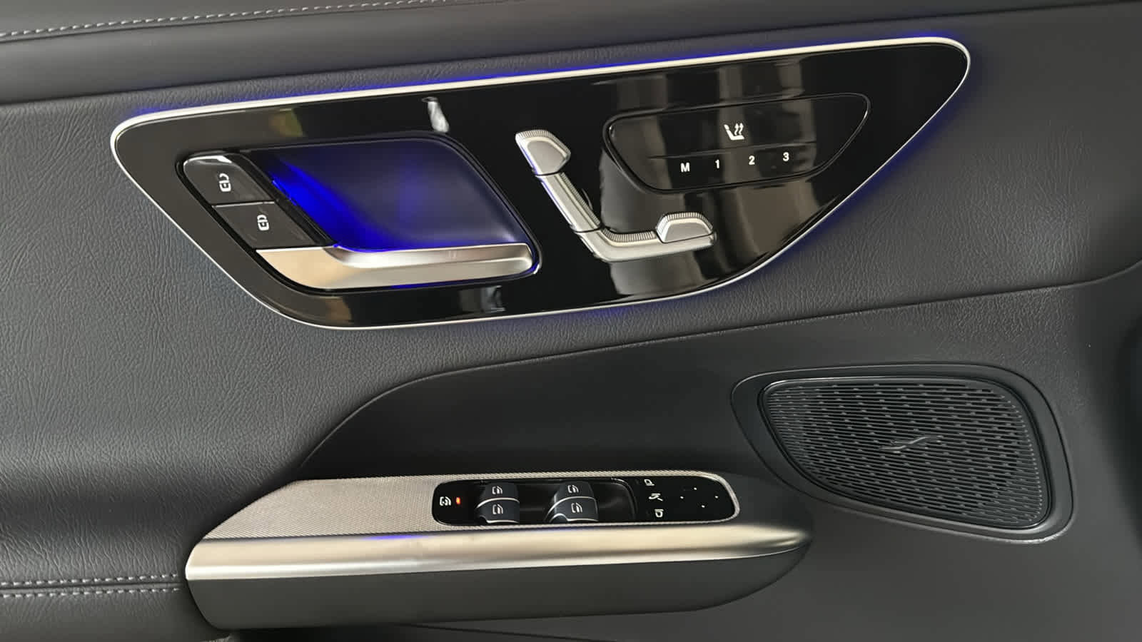 New 2026 Mercedes-Benz GLC 43 AMG 4MATIC image 18