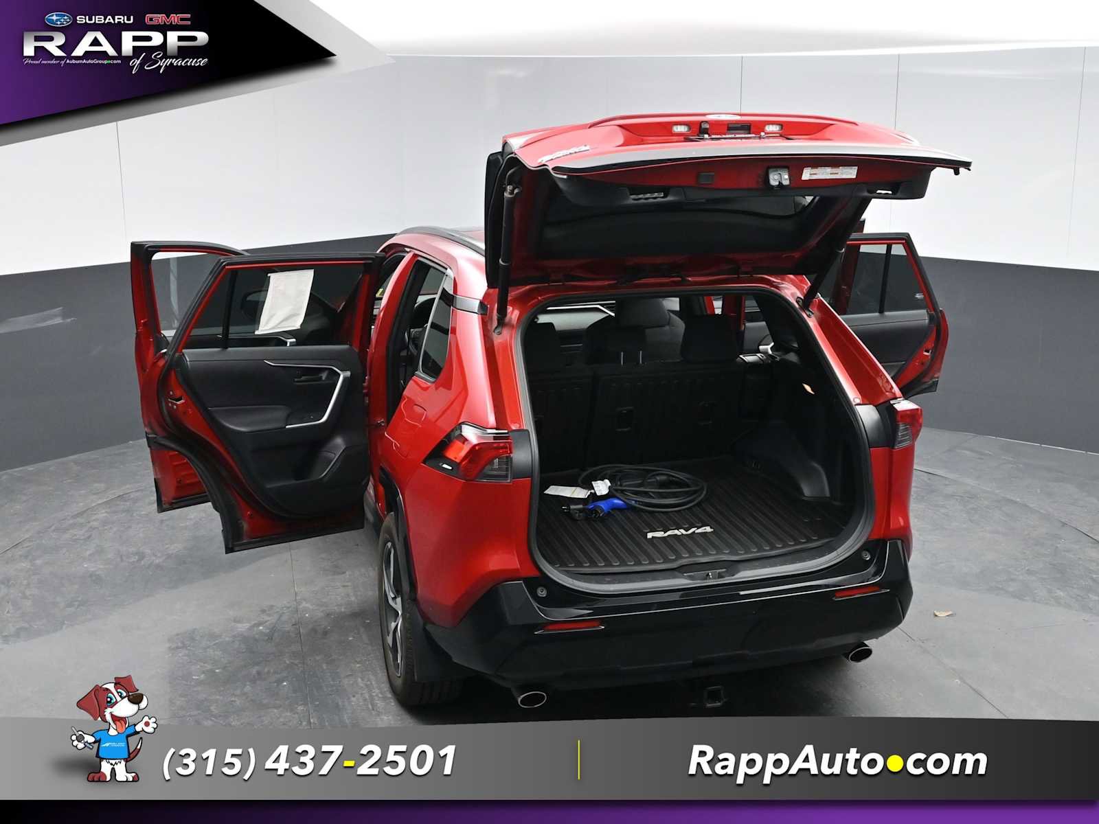 Used 2021 Toyota RAV4 SE w/ Weather & Moonroof Package image 32