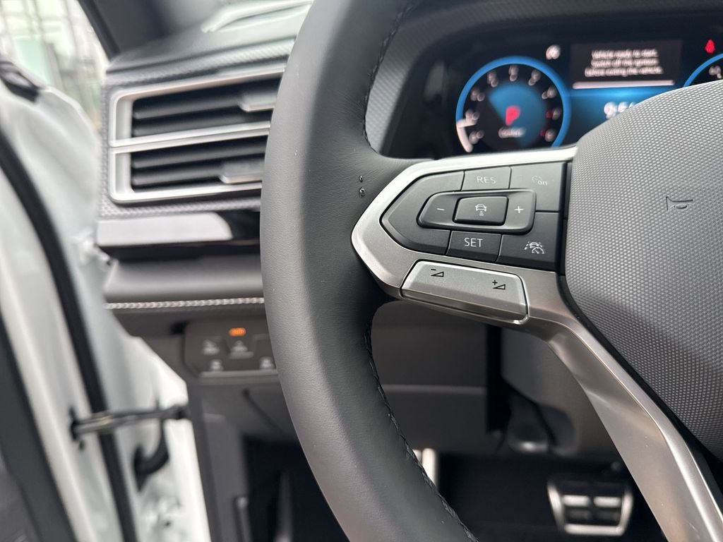 New 2026 Volkswagen Atlas Cross Sport SEL Premium R-Line image 20