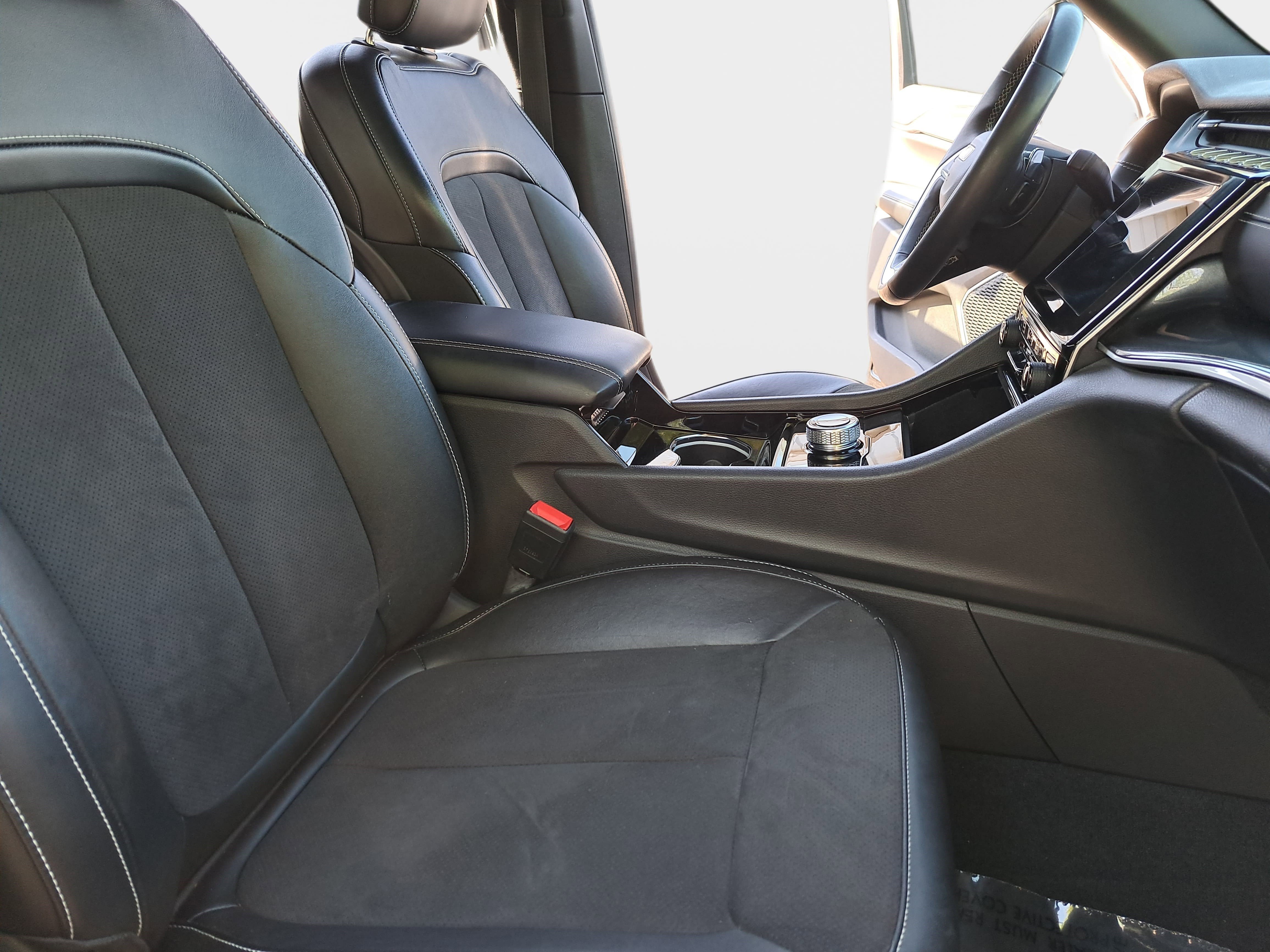 Used 2022 Jeep Grand Cherokee Altitude AWD/4WD image 10