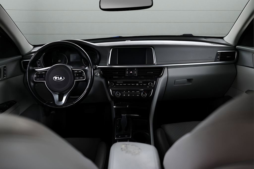 Used 2016 Kia Optima EX w/ Option Group 040 image 28