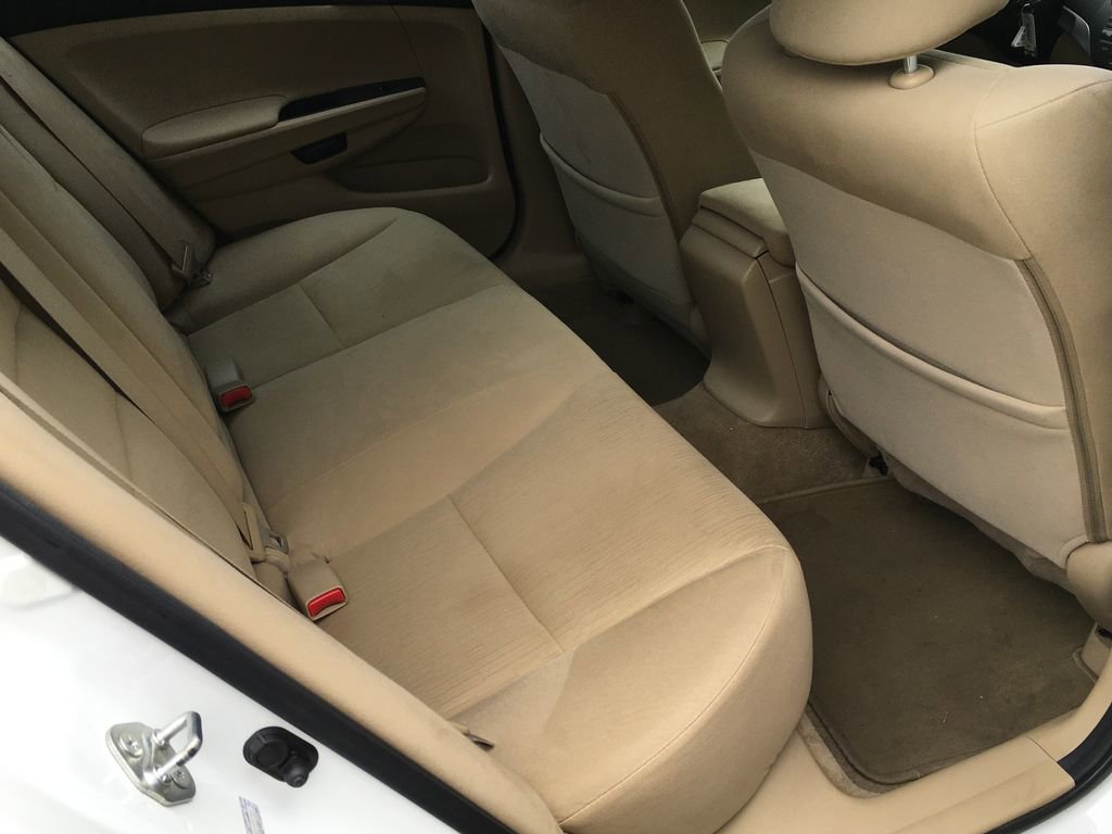 Used 2011 Honda Accord LX-P image 8