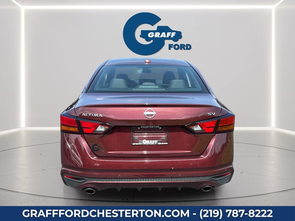 Used 2024 Nissan Altima 2.5 SV w/ SV Premium Package FWD image 6