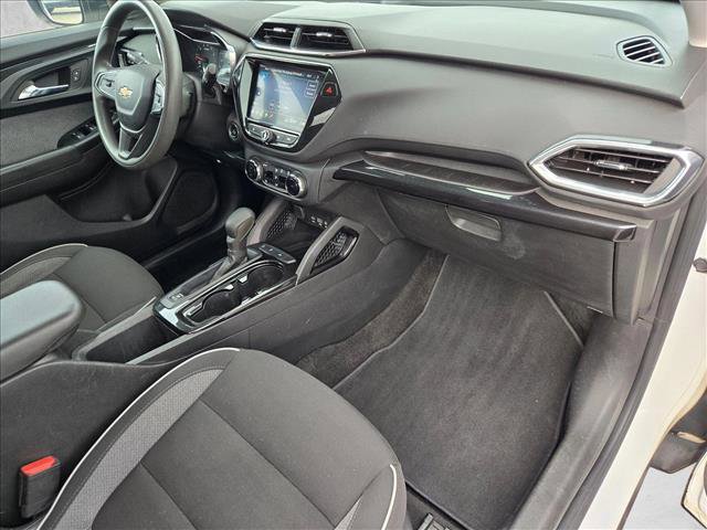 Used 2023 Chevrolet TrailBlazer LT w/ Convenience Package image 21