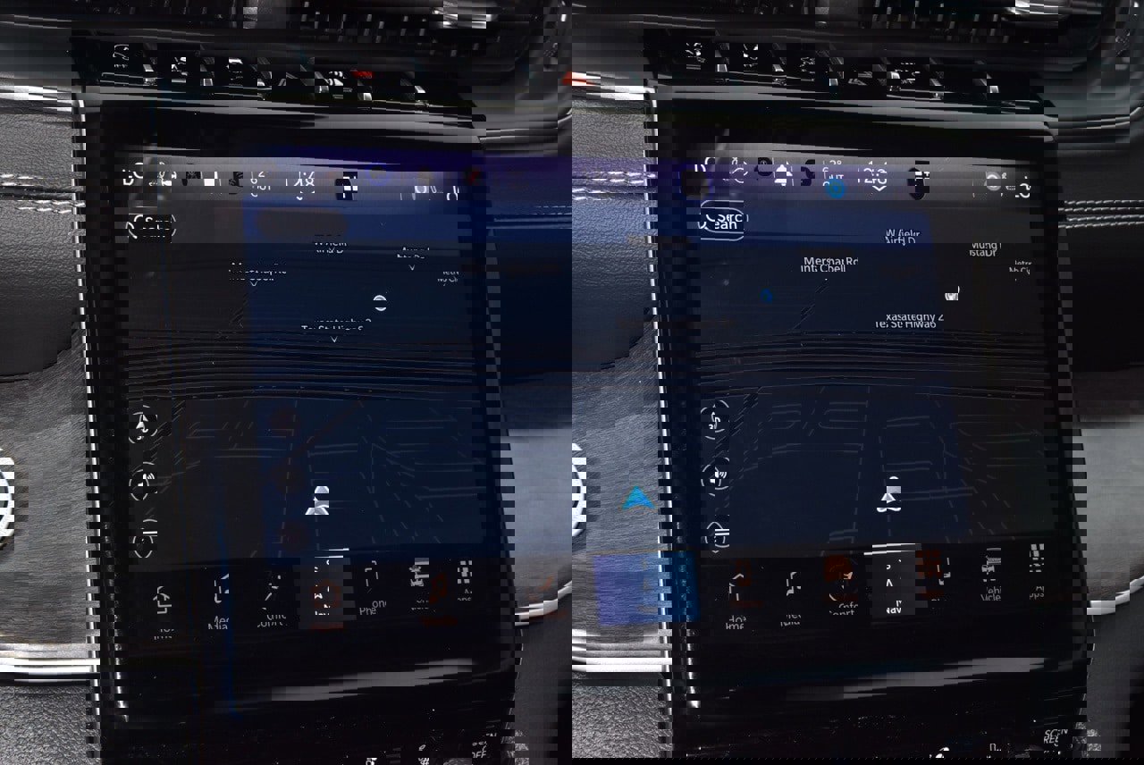 Used 2023 Jeep Grand Cherokee Limited w/ Luxury Tech Group II image 27