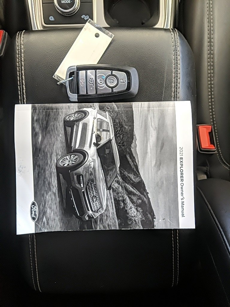 Used 2021 Ford Explorer XLT w/ Equipment Group 202A image 27