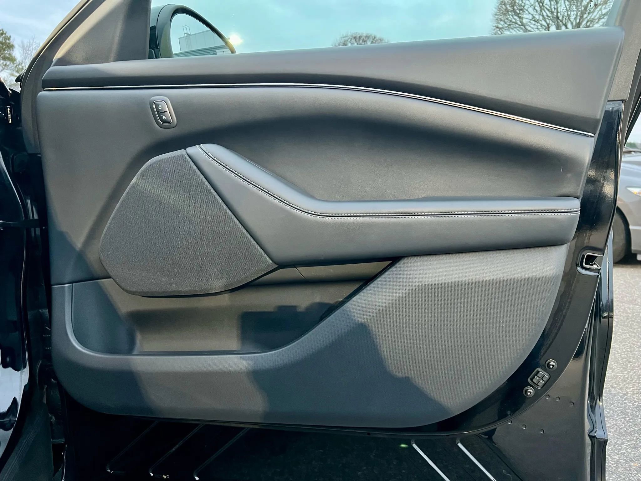 Used 2021 Ford Mustang Mach-E Select w/ Comfort/Appearance Package image 35