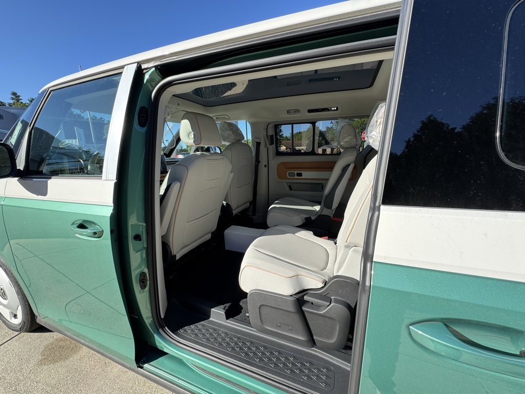 New 2025 Volkswagen ID. Buzz 1st Edition image 23