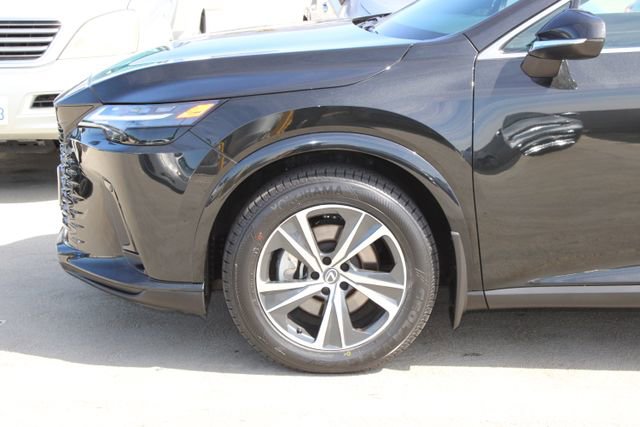 Used 2023 Lexus RX 350h w/ Cold Area Package AWD/4WD image 4