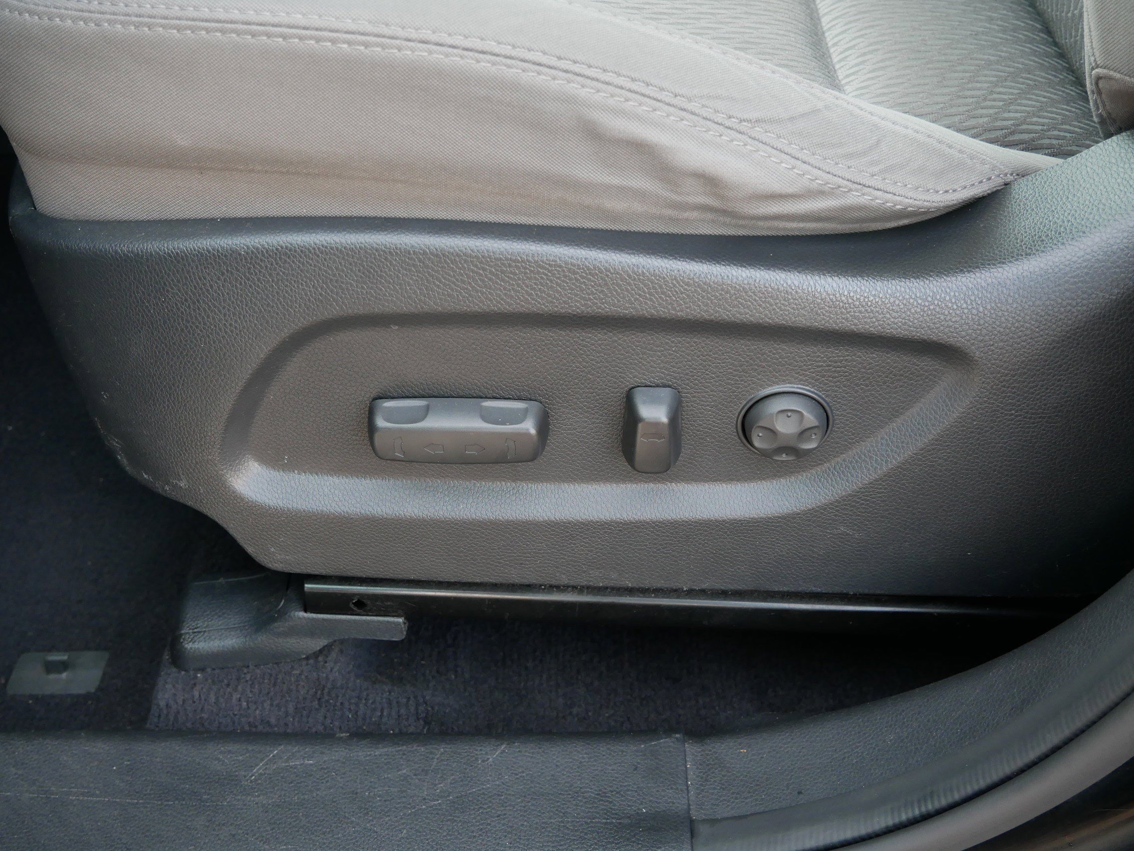 Used 2004 Toyota RAV4 4WD image 50