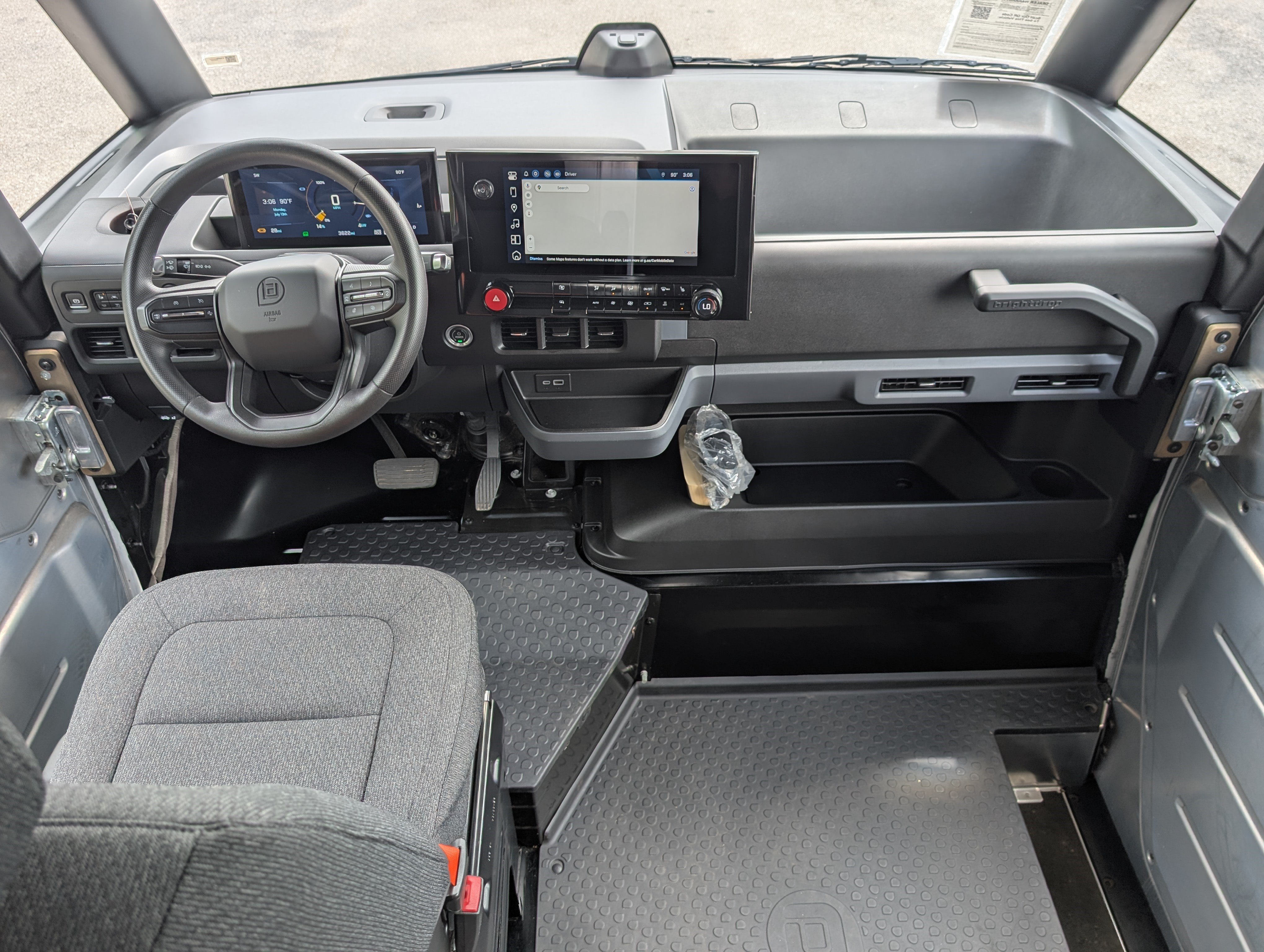 Used 2024 Chevrolet Brightdrop 600 w/ Commercial Equipment Package AWD/4WD image 19