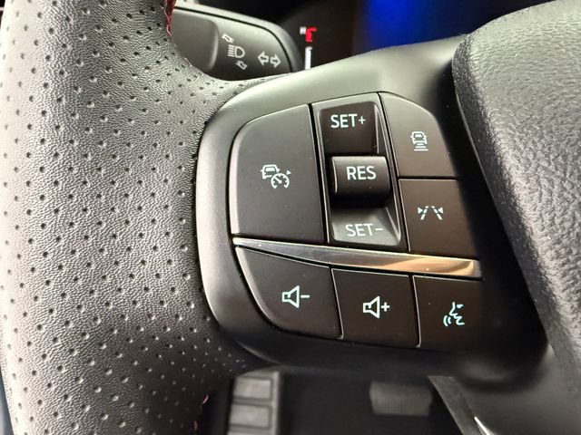 Used 2025 Ford Escape ST-Line w/ Tech Pack #1 FWD image 11