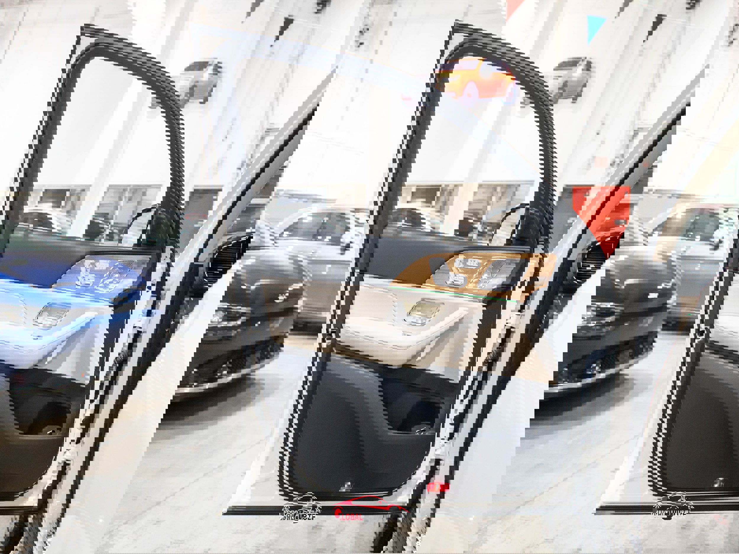 Used 2021 Mercedes-Benz GLS 450 4MATIC image 43