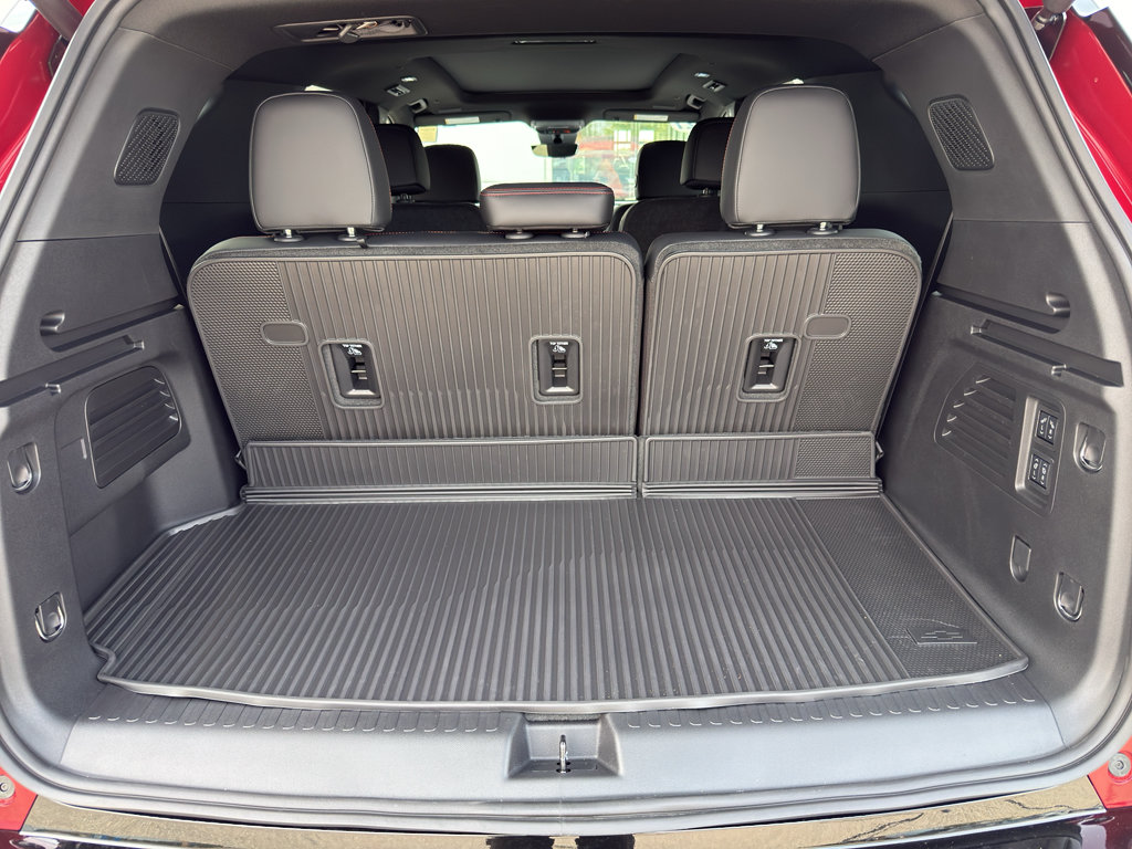 New 2027 Chevrolet Traverse RS w/ LPO, Floor Liner Package AWD/4WD image 44