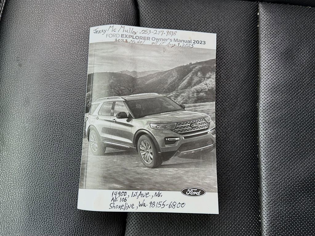 Used 2023 Ford Explorer Limited w/ Equipment Group 301A image 31