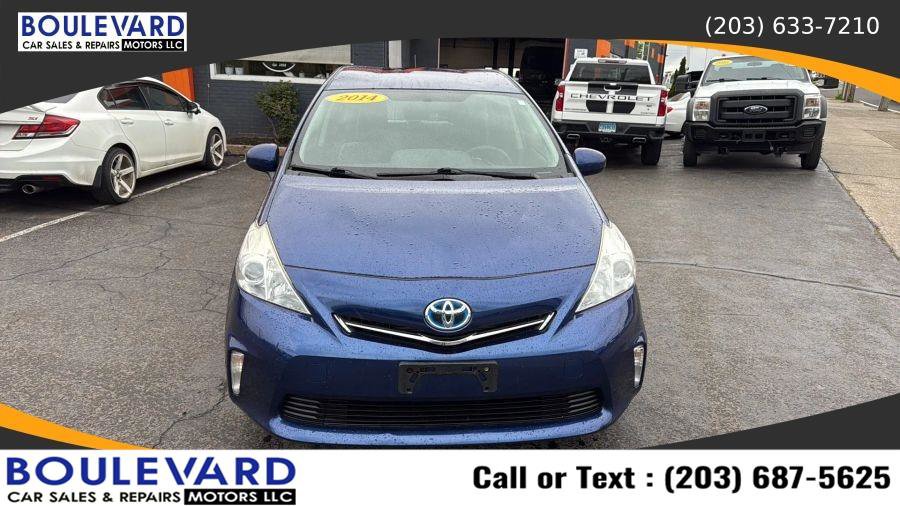 Used 2014 Toyota Prius V Three FWD image 2