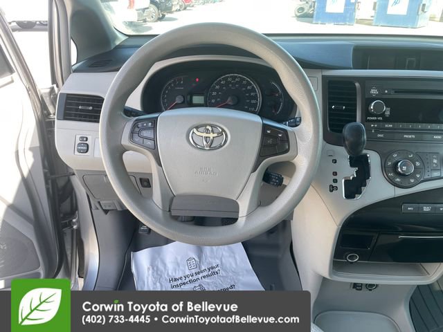 Used 2011 Toyota Sienna LE w/ Towing Pkg image 21