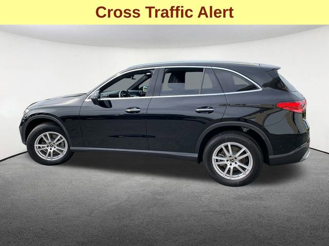 Used 2025 Mercedes-Benz GLC 300 4MATIC image 6