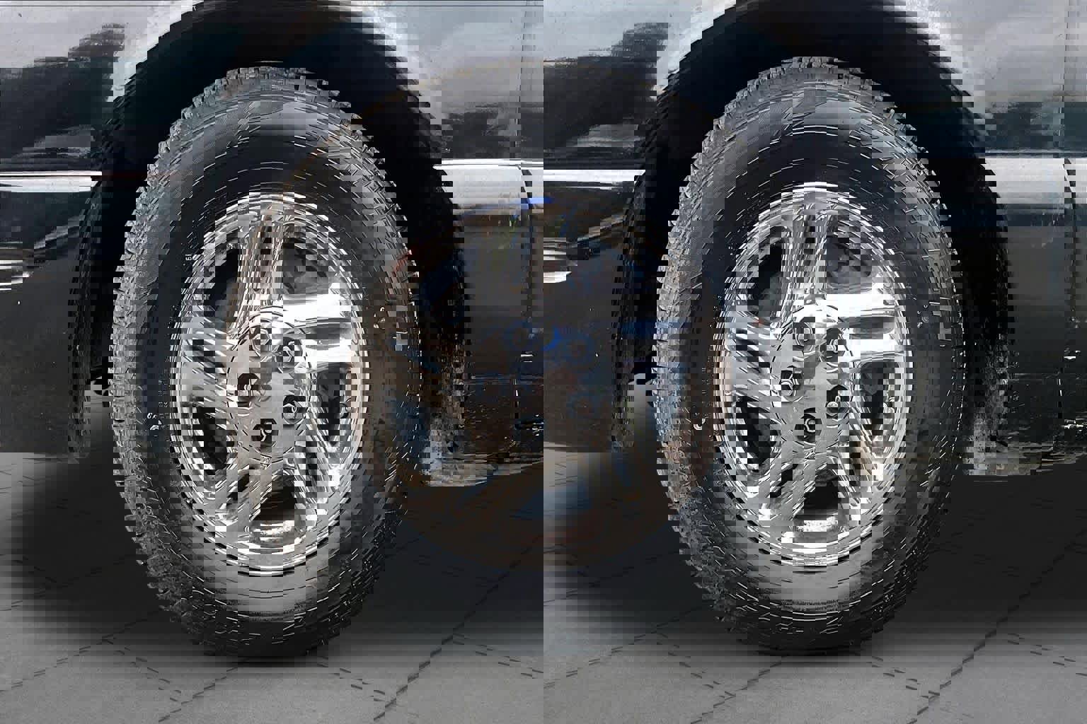 Used 1997 Ford Thunderbird LX image 10