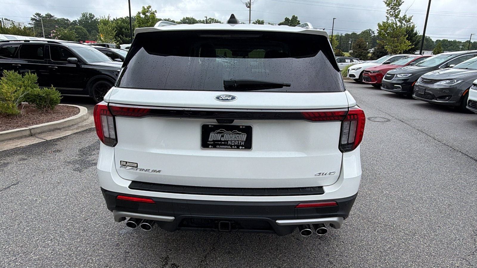 Used 2025 Ford Explorer Platinum w/ Ultimate Package AWD/4WD image 9