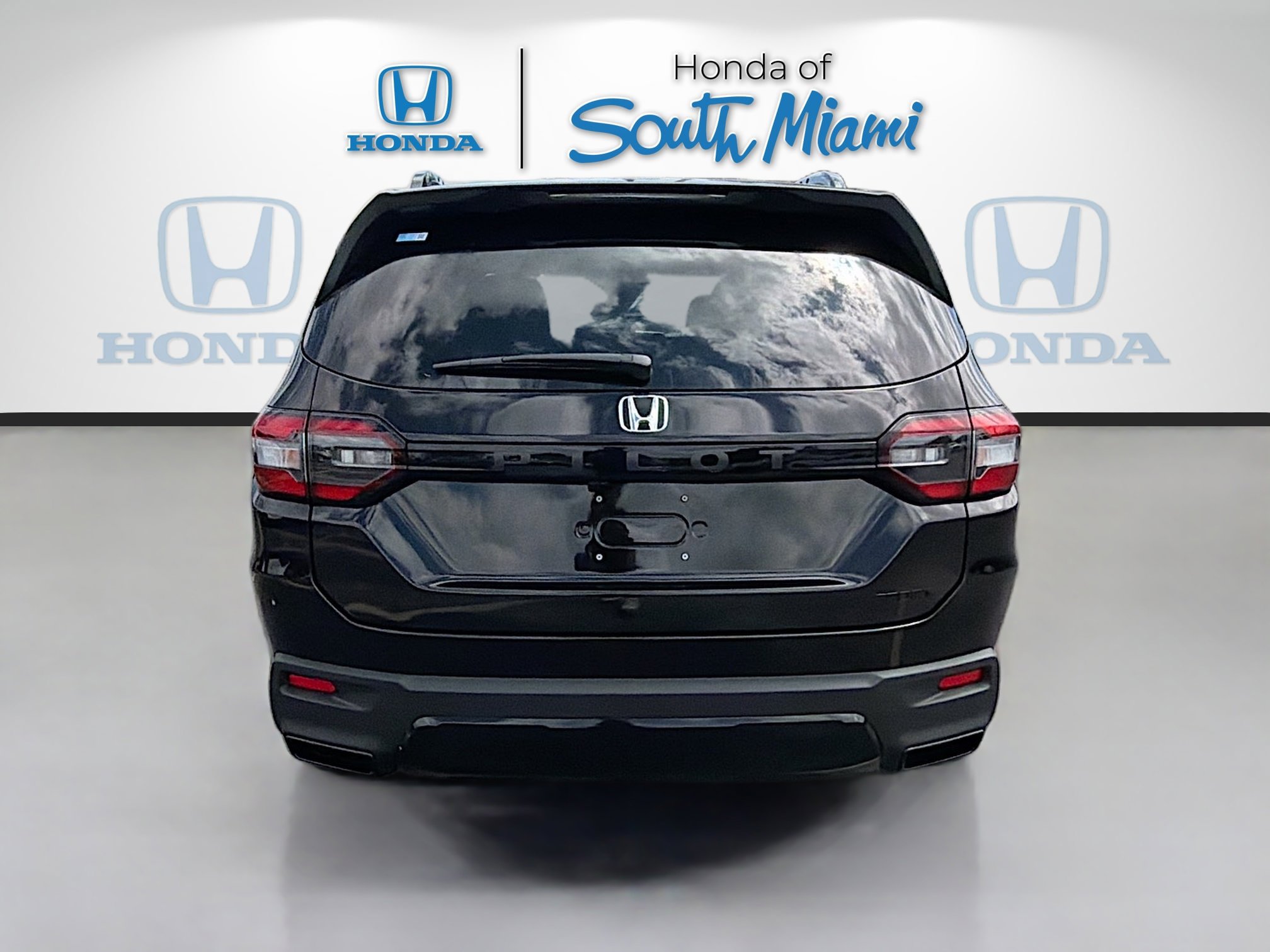 New 2026 Honda Pilot Sport image 6
