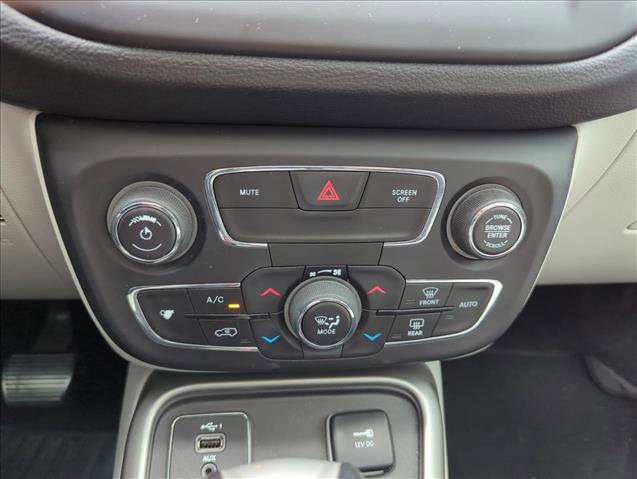 Used 2019 Jeep Compass Latitude w/ Popular Equipment Group image 8