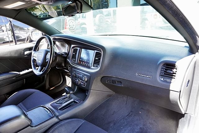 Used 2019 Dodge Charger GT w/ Blacktop Package RWD image 11