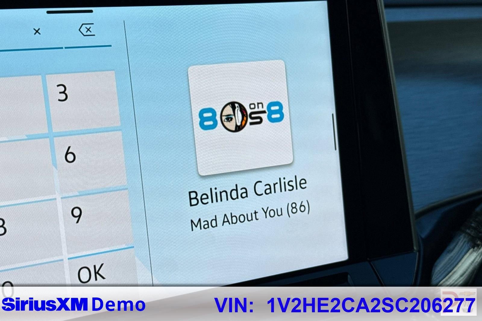 Used 2025 Volkswagen Atlas Cross Sport SE image 34