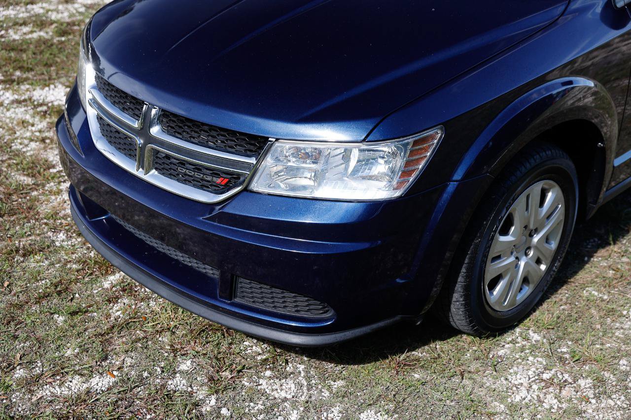 Used 2017 Dodge Journey SE FWD image 23