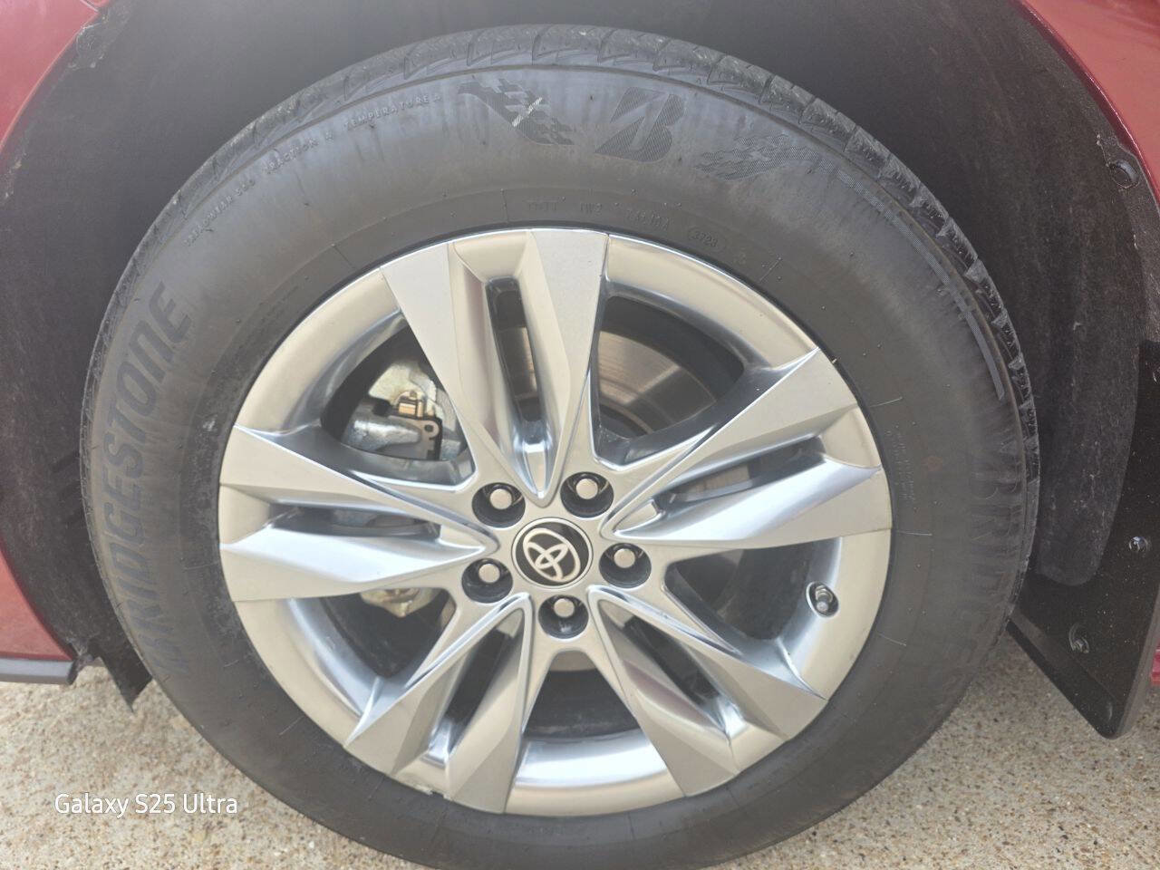 Used 2024 Toyota Sienna XLE w/ XLE Plus Package image 40