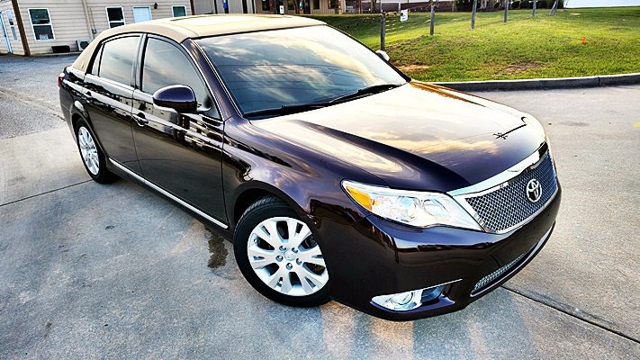 Used 2011 Toyota Avalon FWD image 4