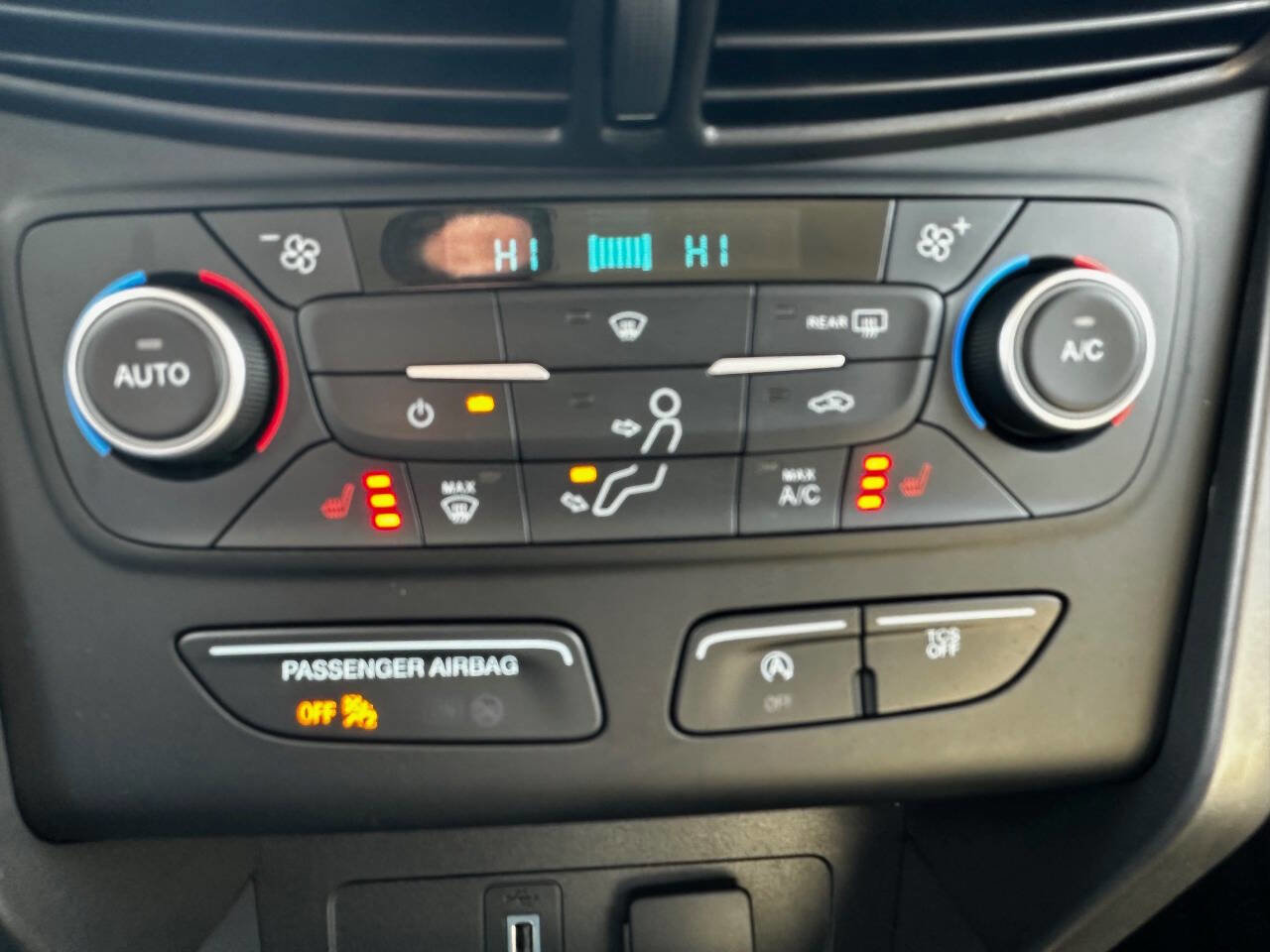 Used 2018 Ford Escape SEL image 20