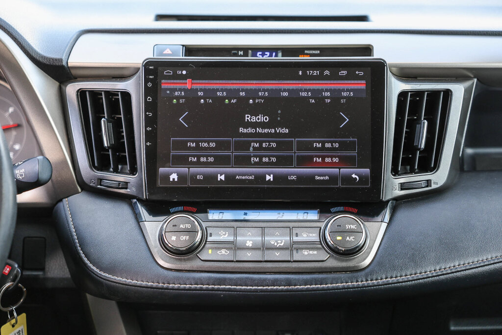 Used 2014 Toyota RAV4 XLE FWD image 3