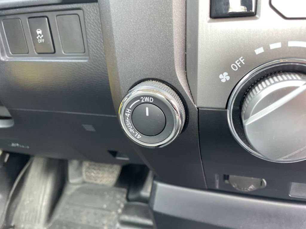 Used 2017 Toyota Tundra SR image 23