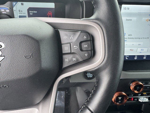 Used 2023 Ford Bronco Badlands image 15