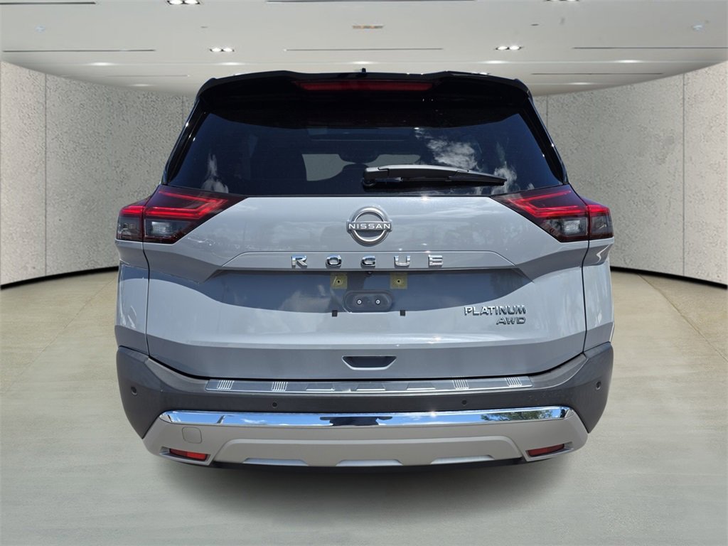 Used 2022 Nissan Rogue Platinum w/ Head-Up Display Package image 4